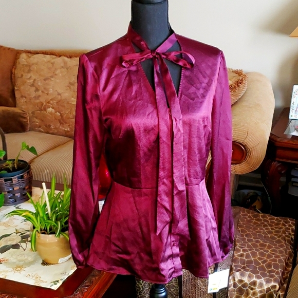 Blouse - Picture 1 of 7